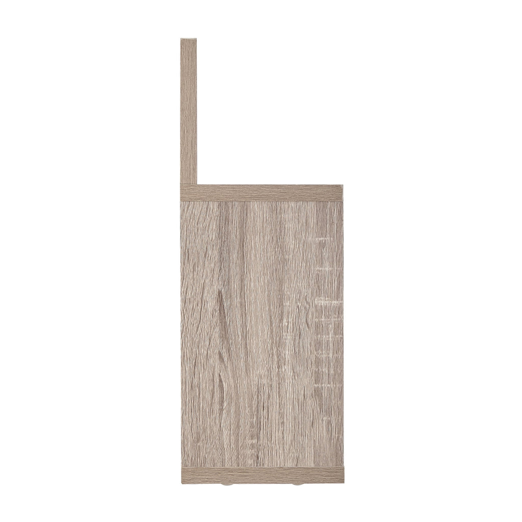 Danya B. Modern 3 Cube Floating Wall Shelf with Display Ledge - Easy to Hang Wall Mounted Triple Cubby Shelf - Oak